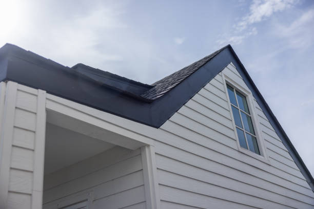 How To Choose The Right Materials for Your Siding Installation in 'Round Lake Park, IL